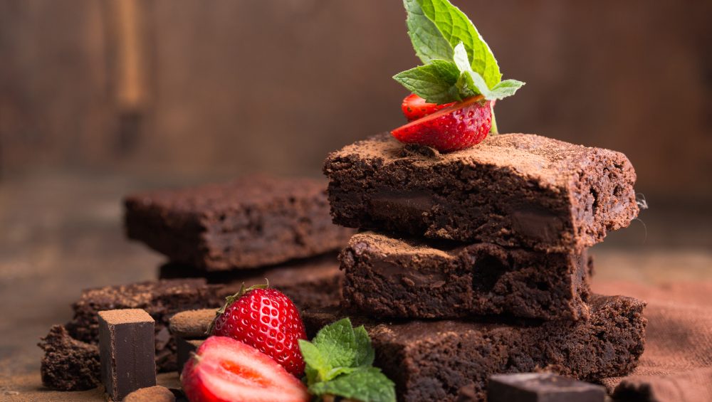 Clipping,Paths,Homemade,Dark,Chocolate,Brownies,And,Strawberry,Delicious,Bitter